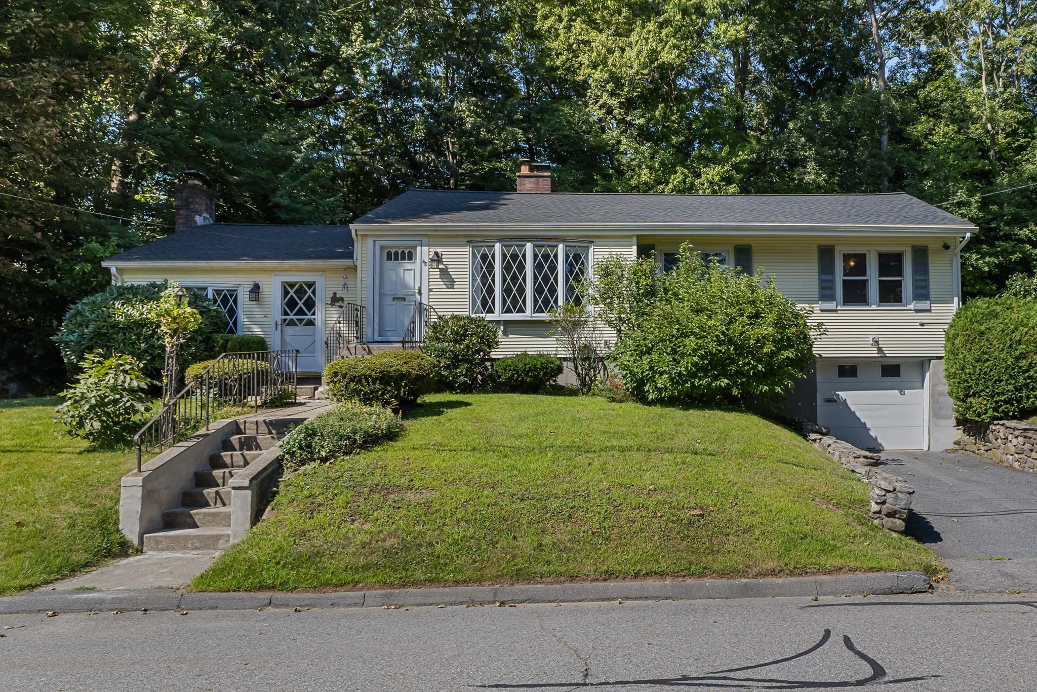 48 Washington St Property Photo 1