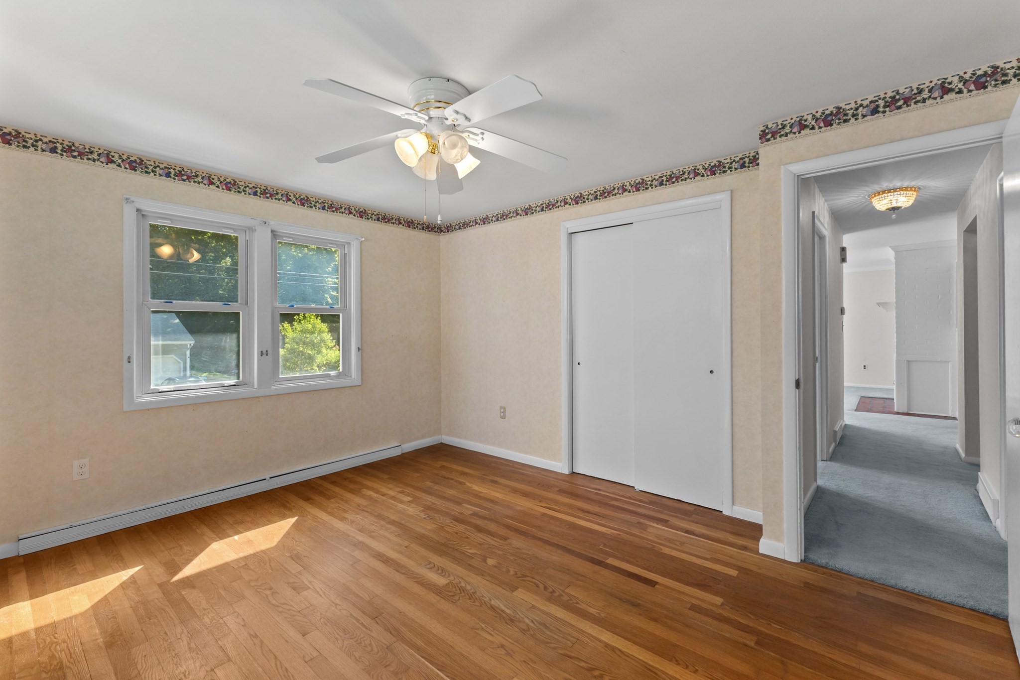 48 Washington St Property Photo 13