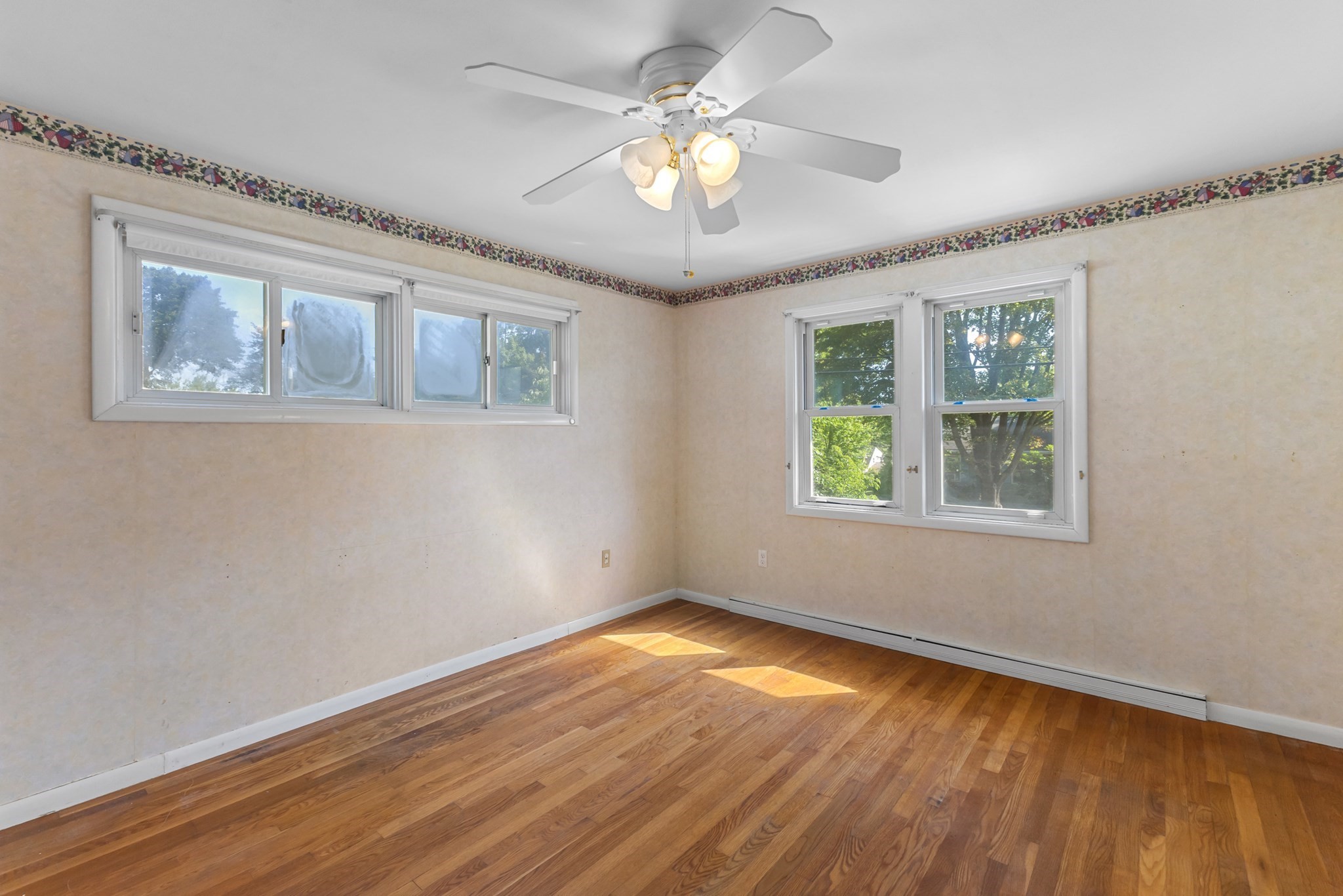 48 Washington St Property Photo 14