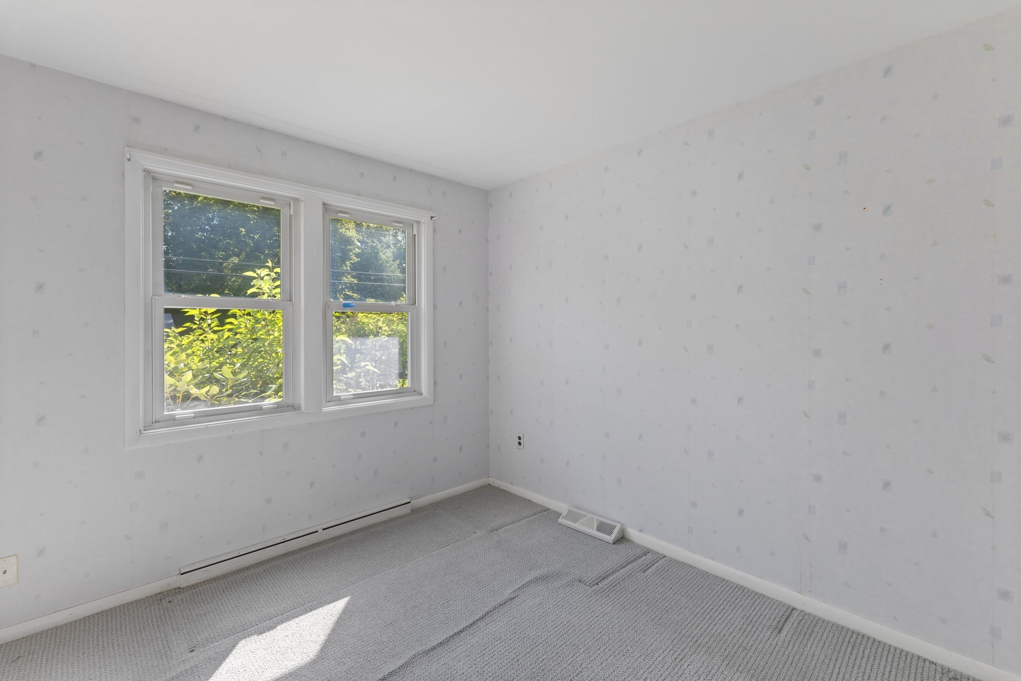 48 Washington St Property Photo 15