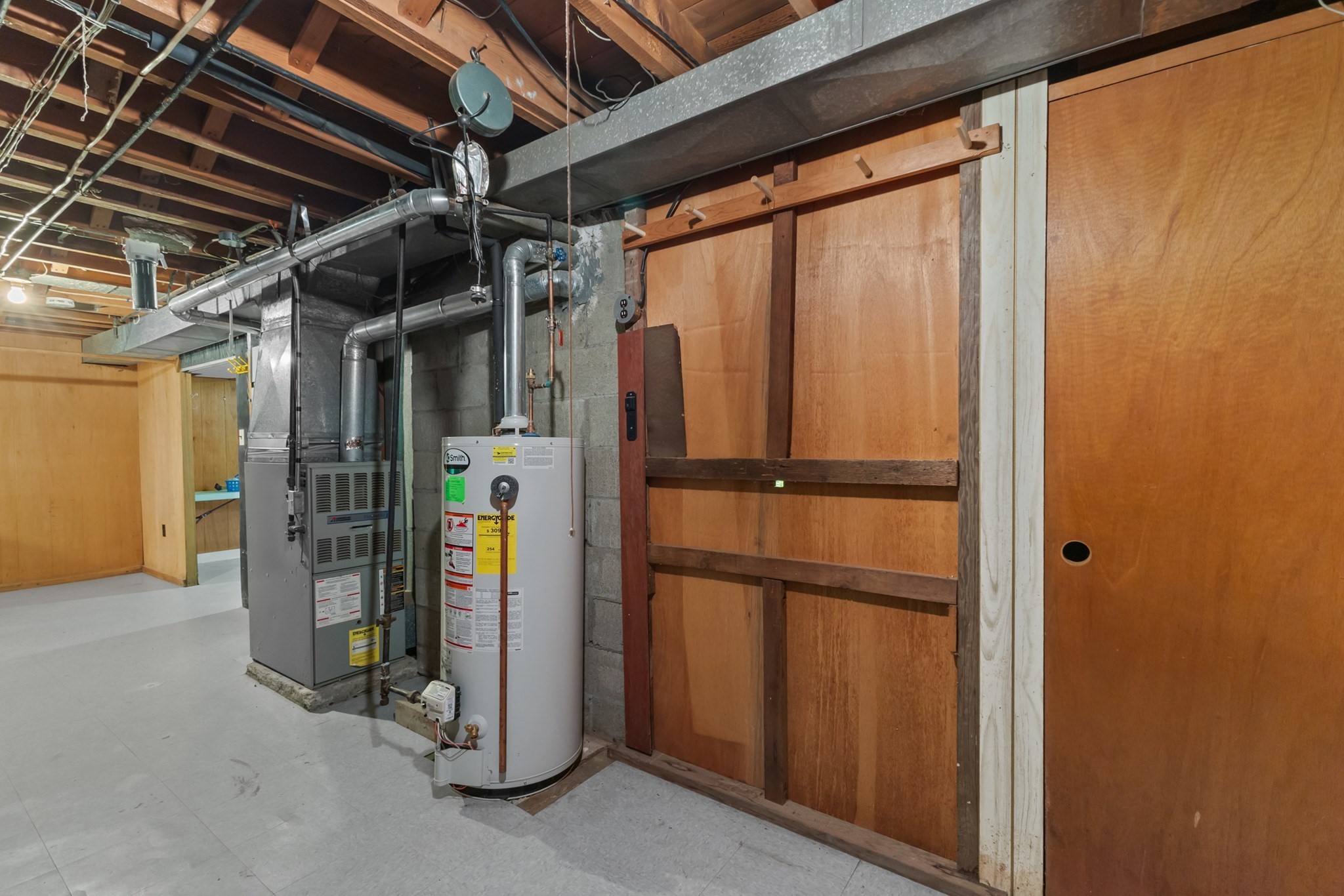 48 Washington St Property Photo 31