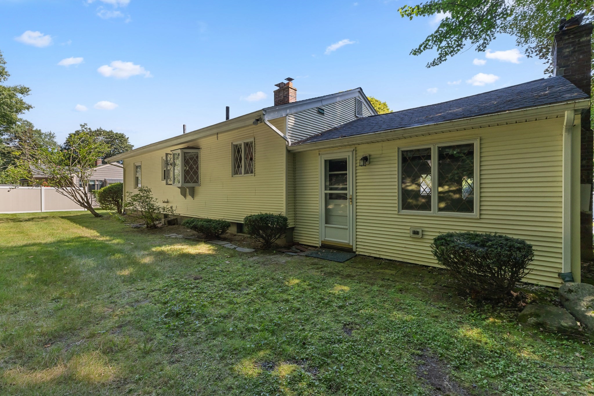 48 Washington St Property Photo 32