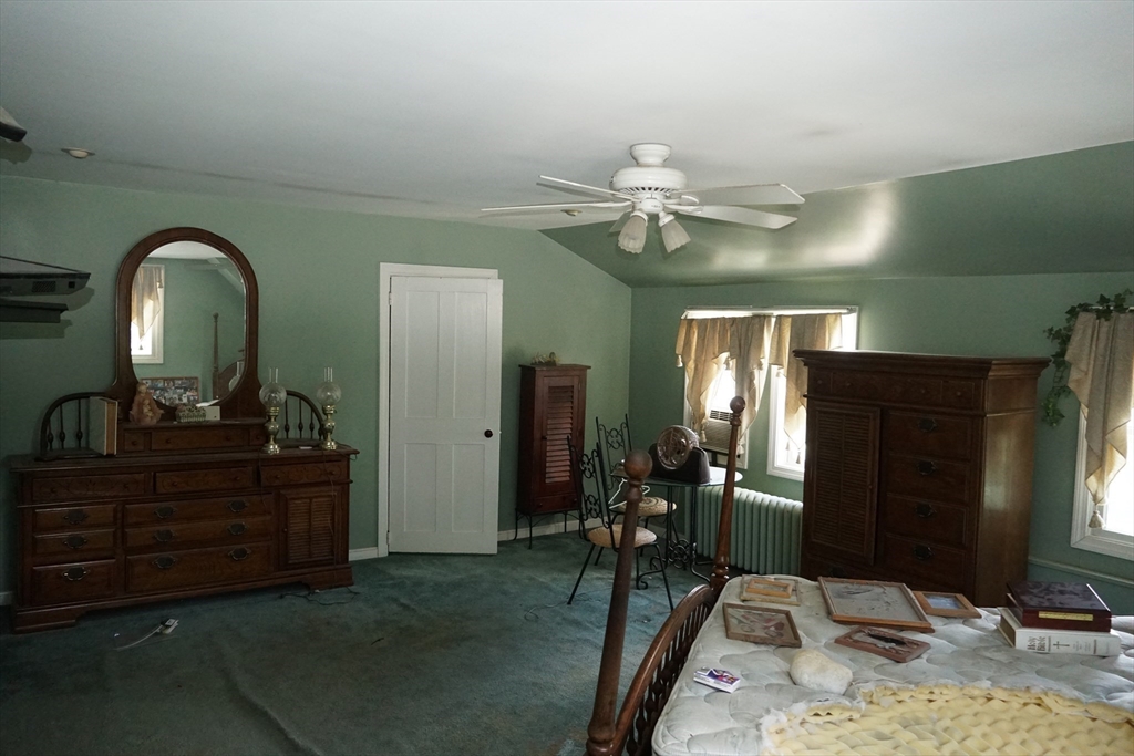 33 Warren Street Property Photo 20
