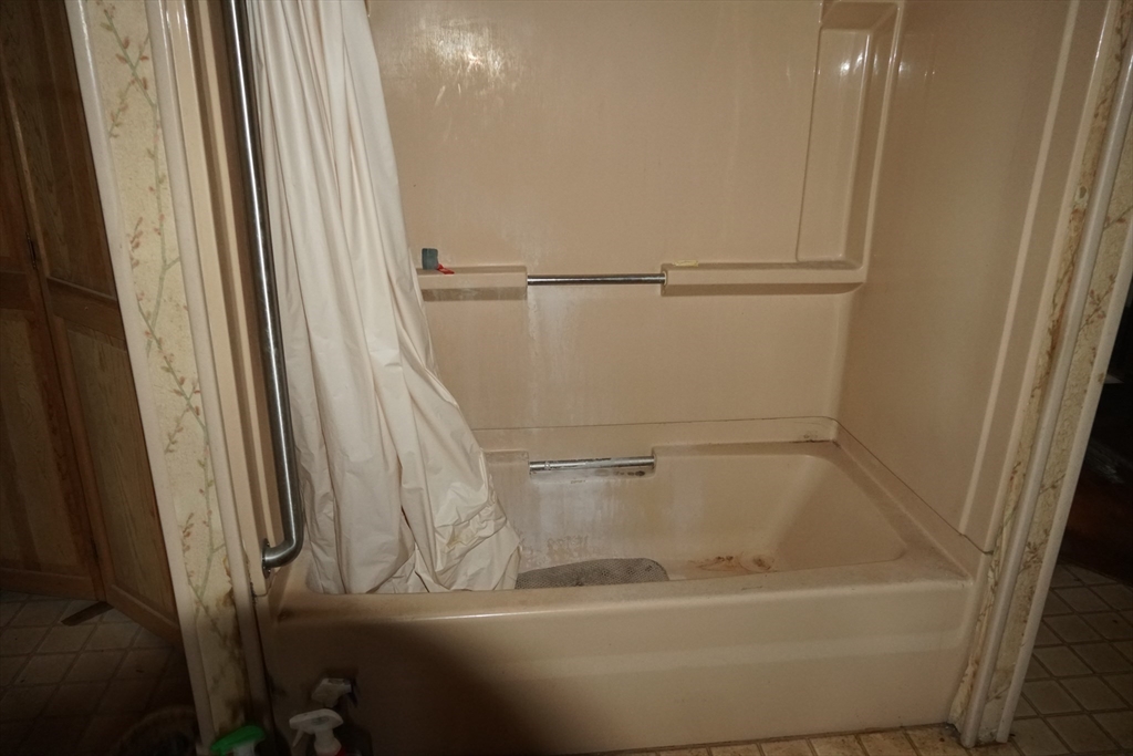 33 Warren Street Property Photo 26