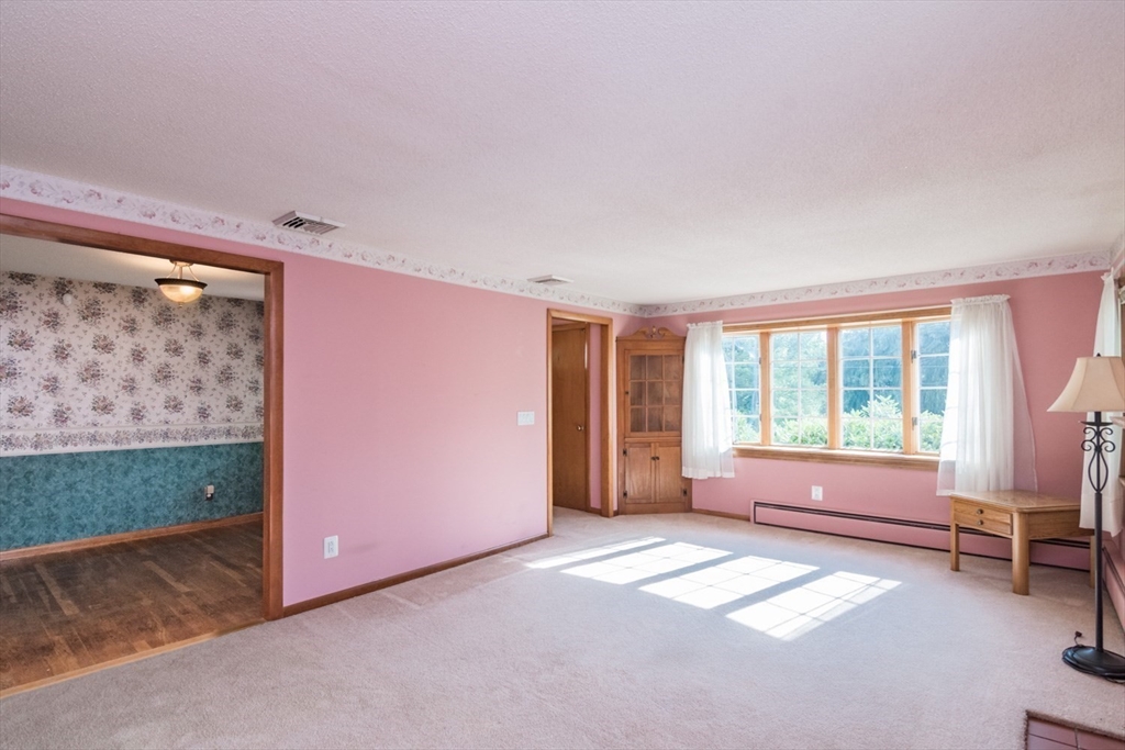 98 Circle Dr Property Photo 16