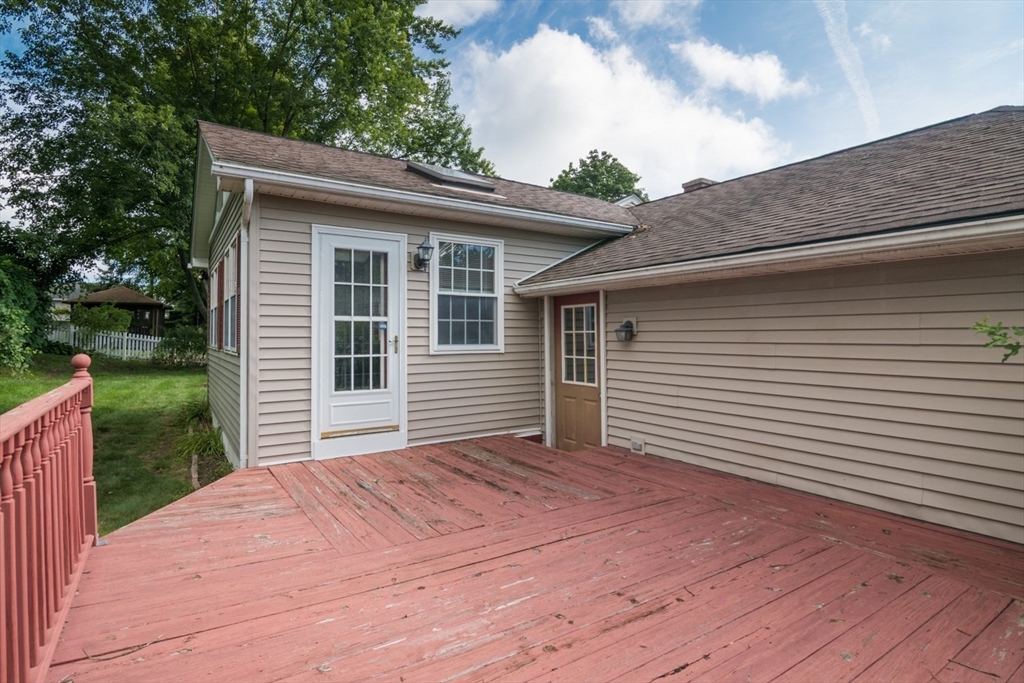 98 Circle Dr Property Photo 35