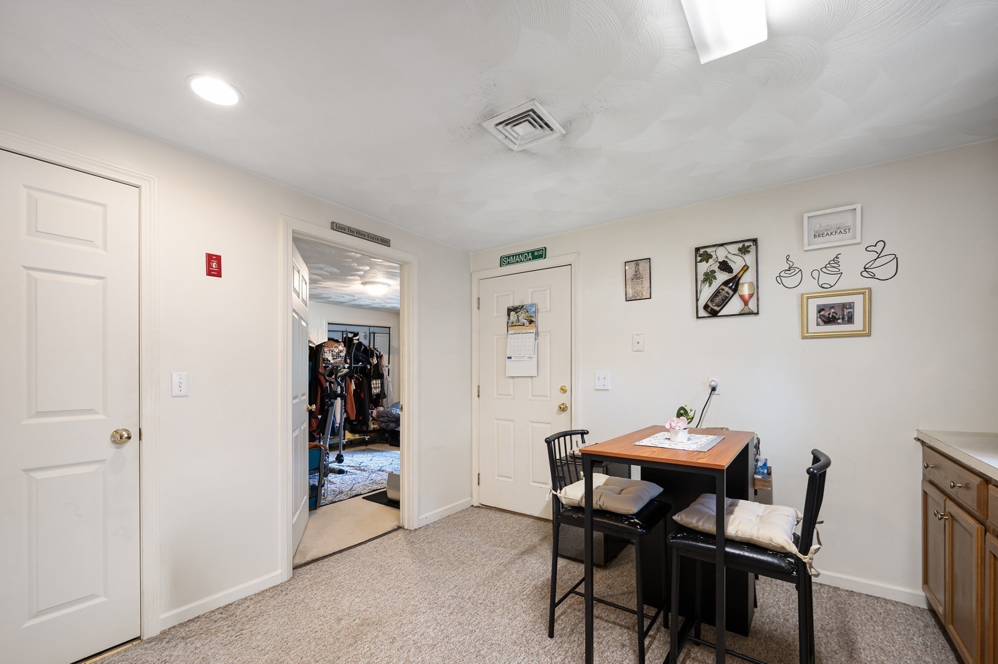 127 Maple Street Property Photo 4