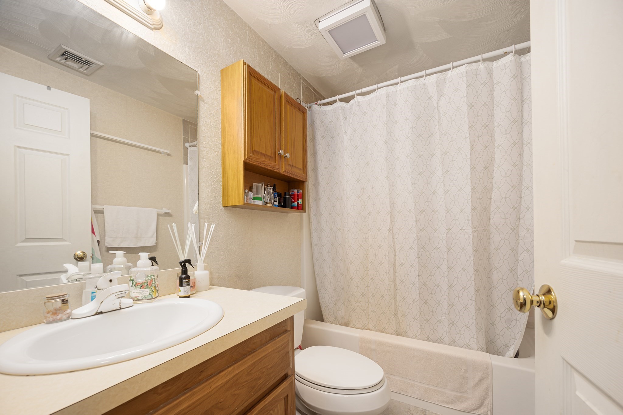 127 Maple Street Property Photo 5