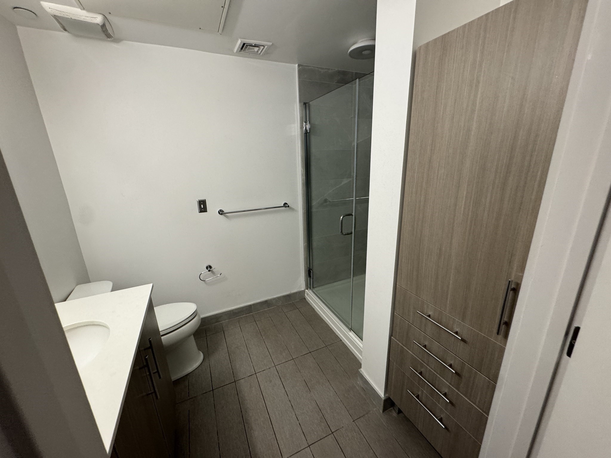 180 Telford Street # 404 Property Photo 7
