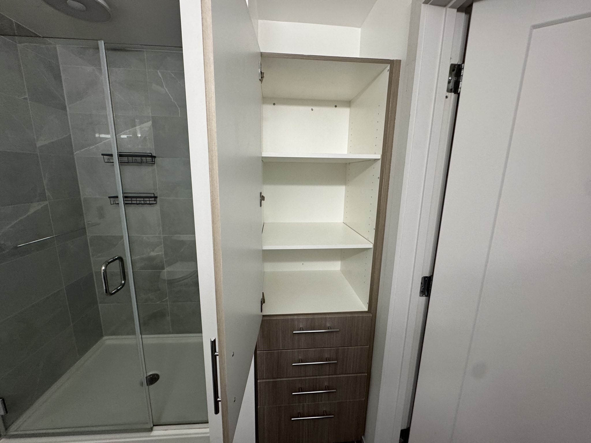 180 Telford Street # 404 Property Photo 9