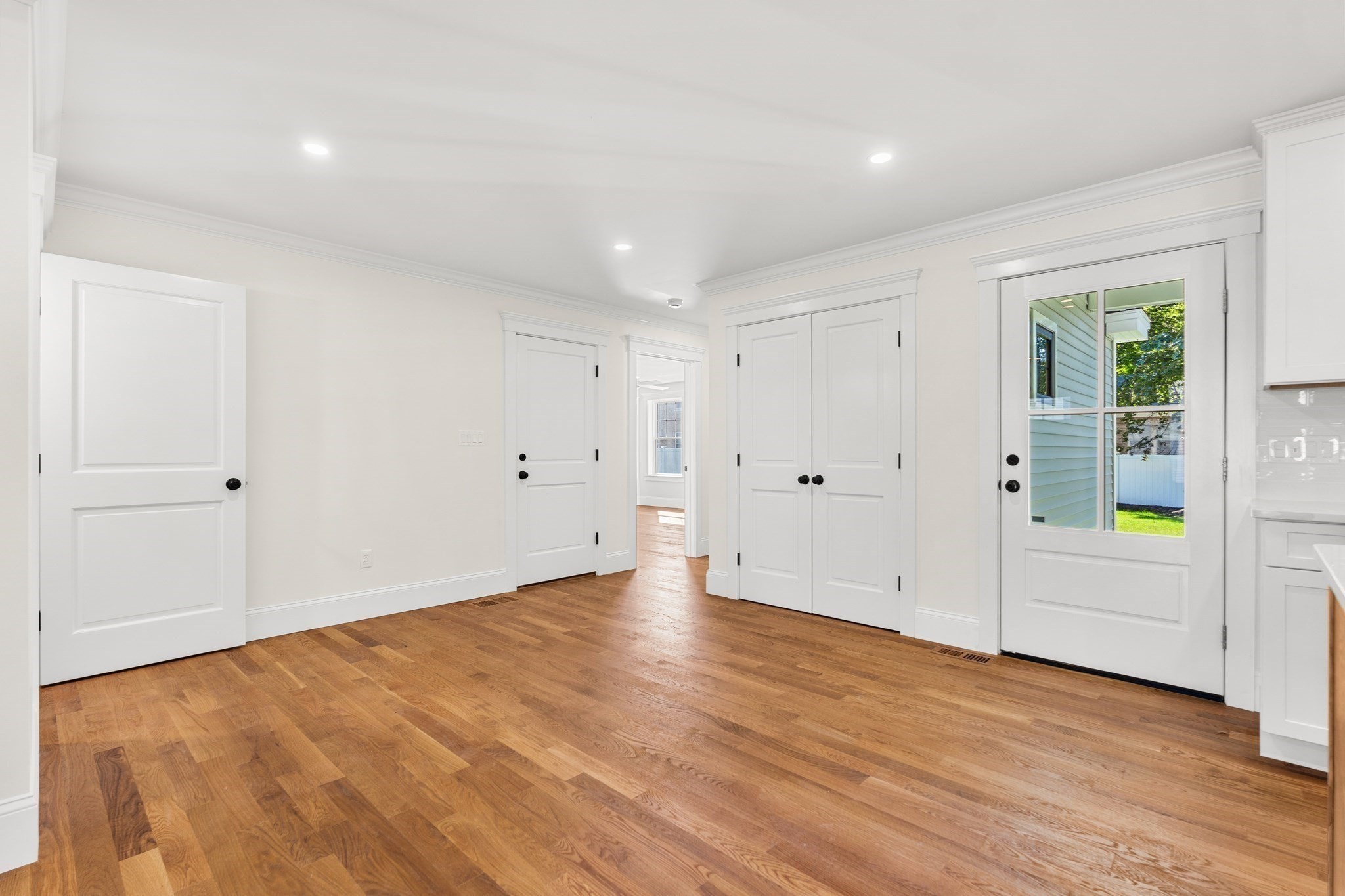 10 Harvey Park Property Photo 17