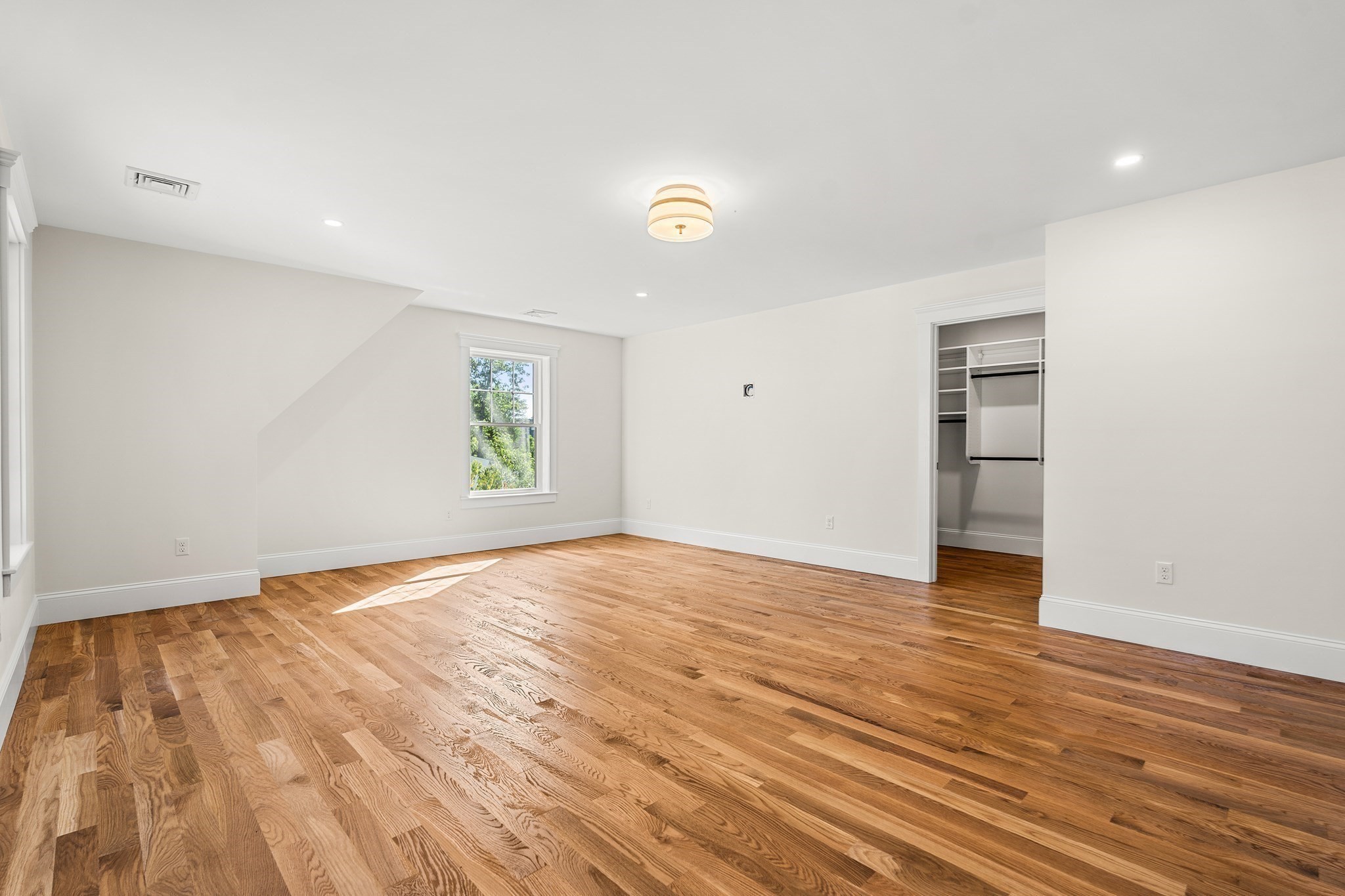 10 Harvey Park Property Photo 25