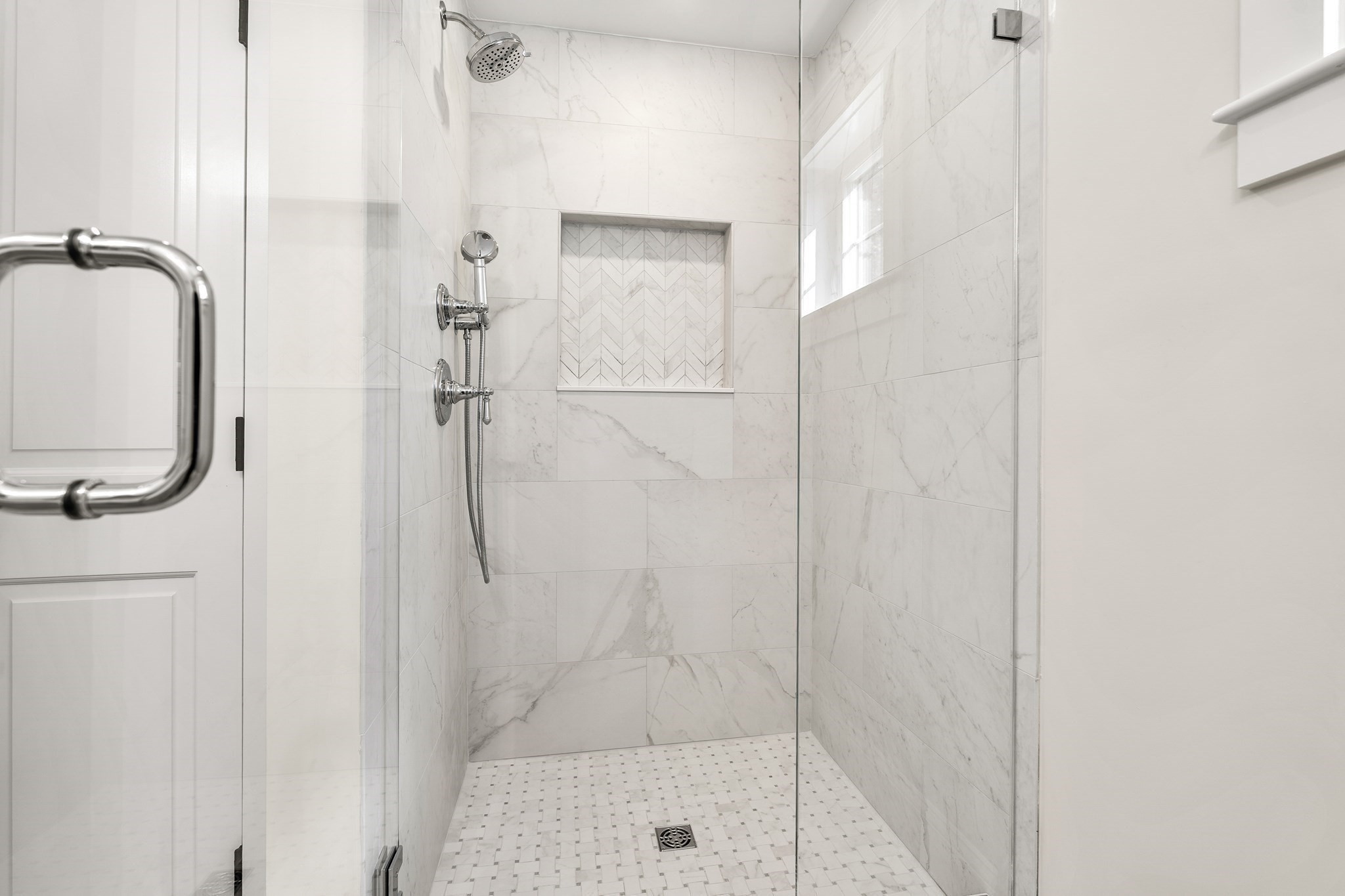 10 Harvey Park Property Photo 28
