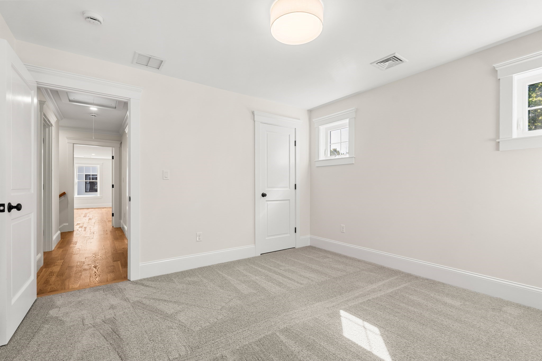 10 Harvey Park Property Photo 30