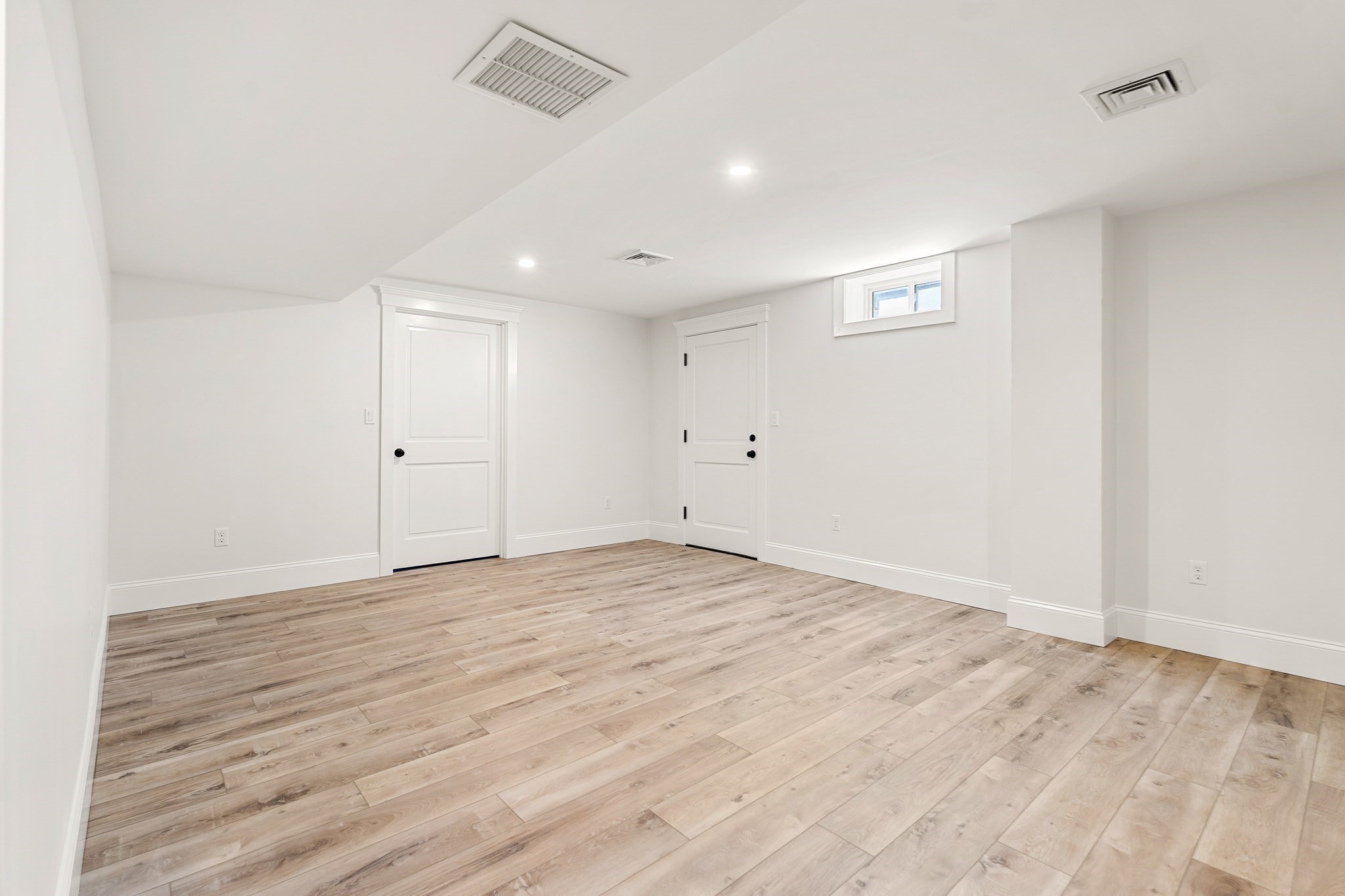 10 Harvey Park Property Photo 41