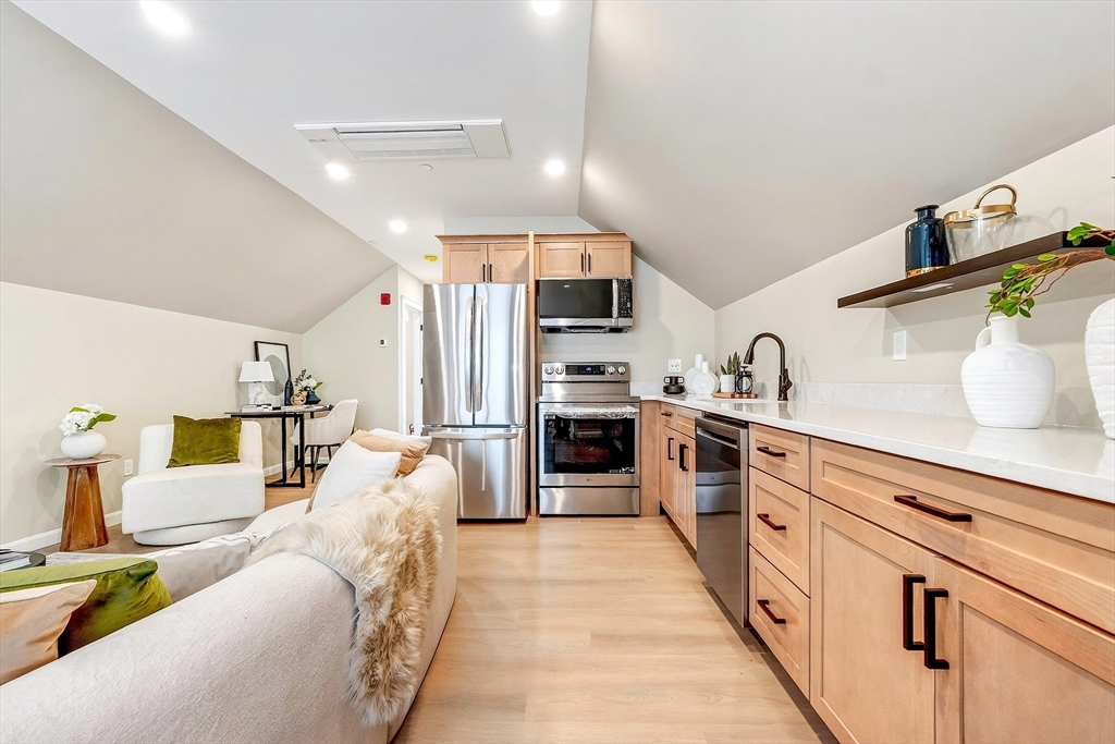 22 Pauline St. # 5 Property Photo 8