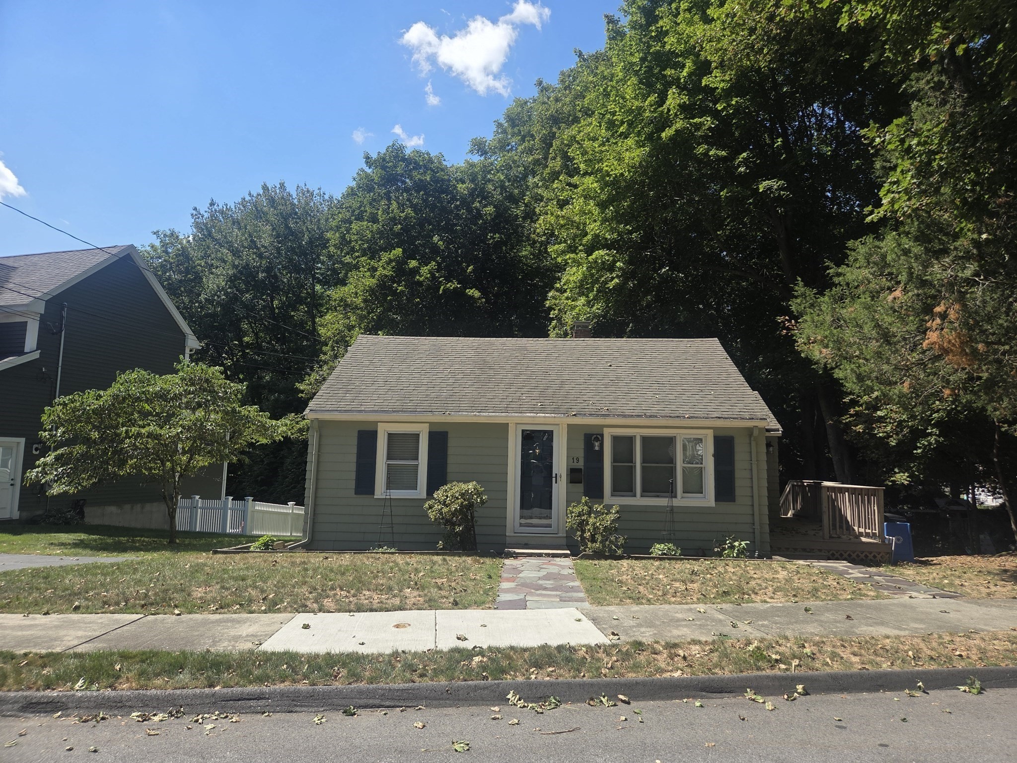 19 Penny Lane Property Photo 1