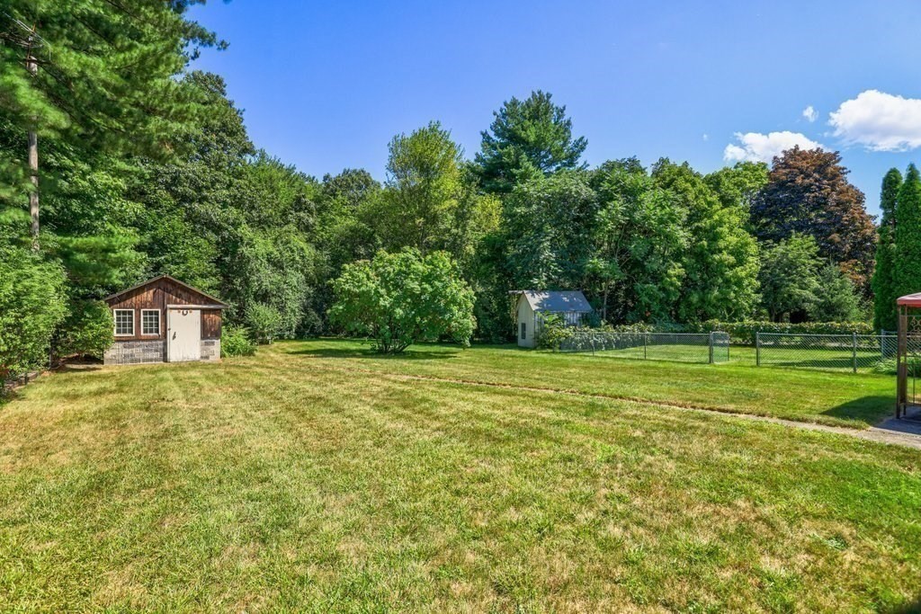 199 Main St Property Photo 10