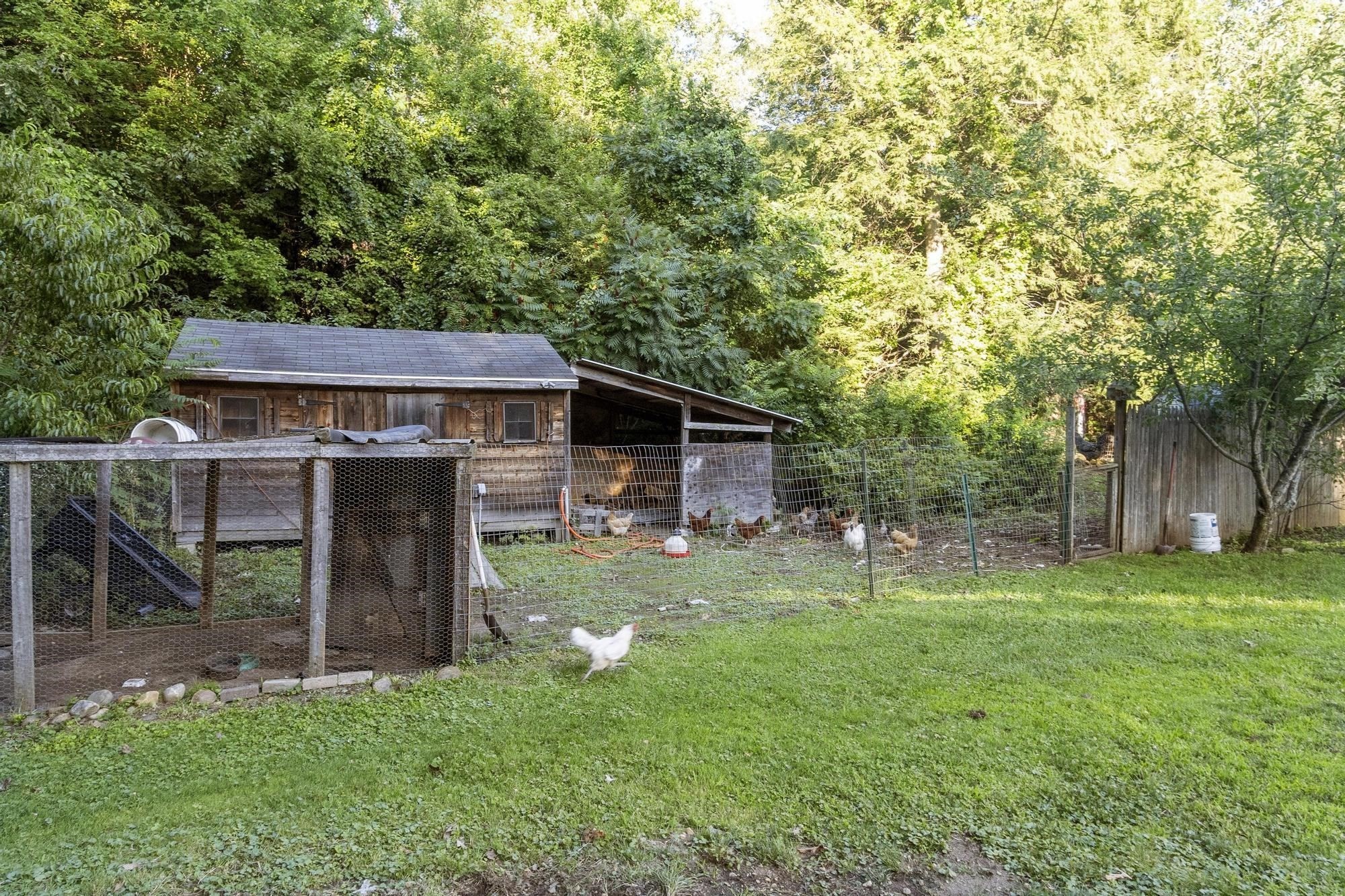 89 Miles Rd Property Photo 10