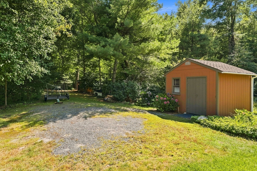 6 Snow Fields Rd Property Photo 29
