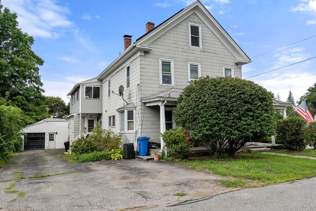 44 Grove St Property Photo 4