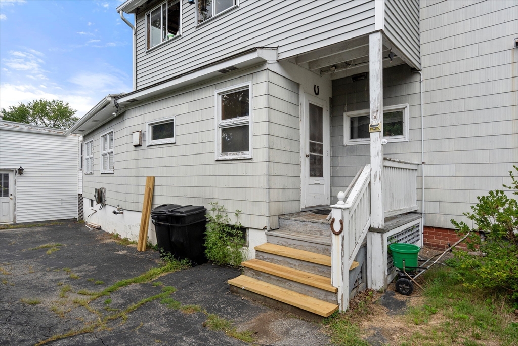 44 Grove St Property Photo 7