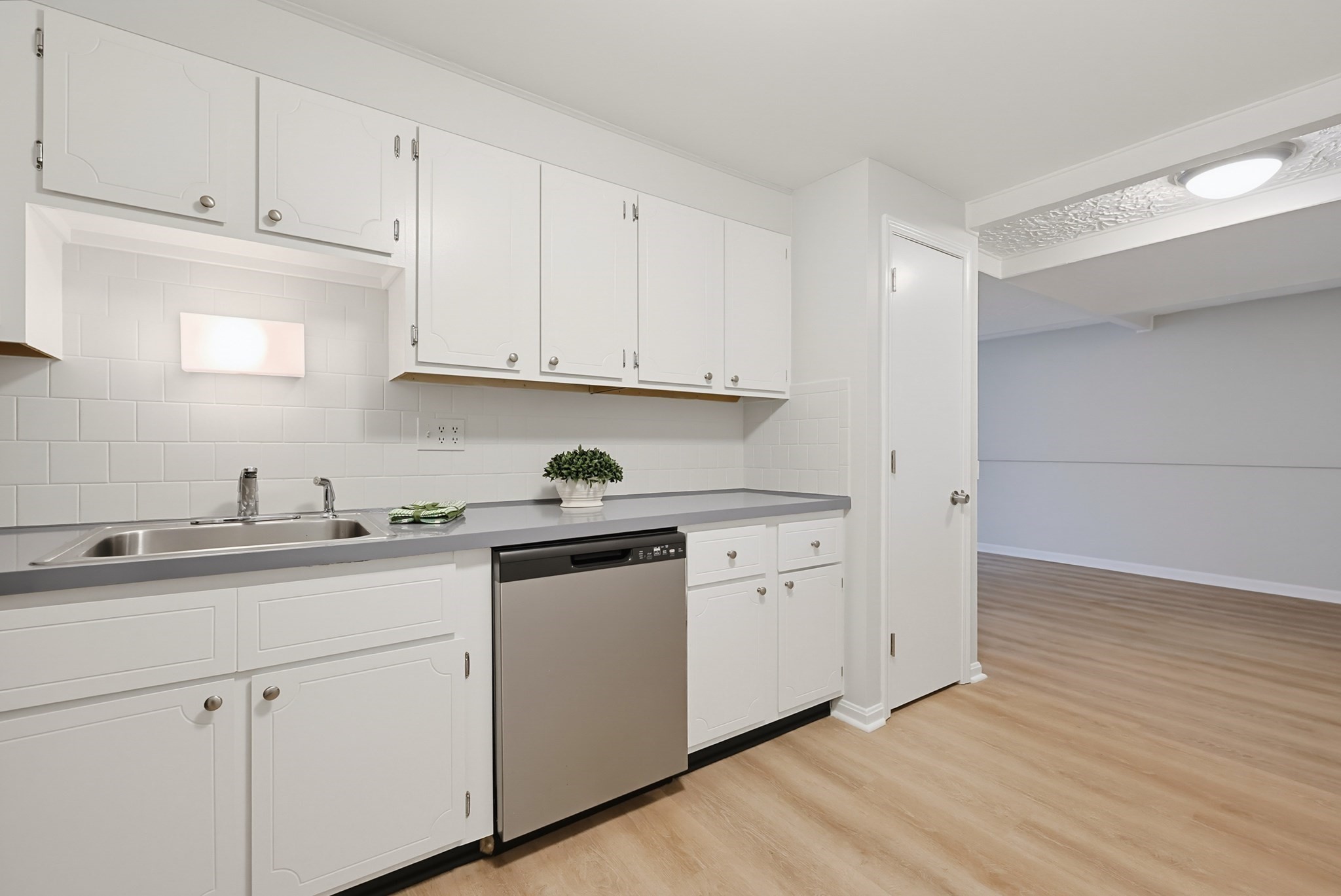 35 Swanson Court # 34d Property Photo 5