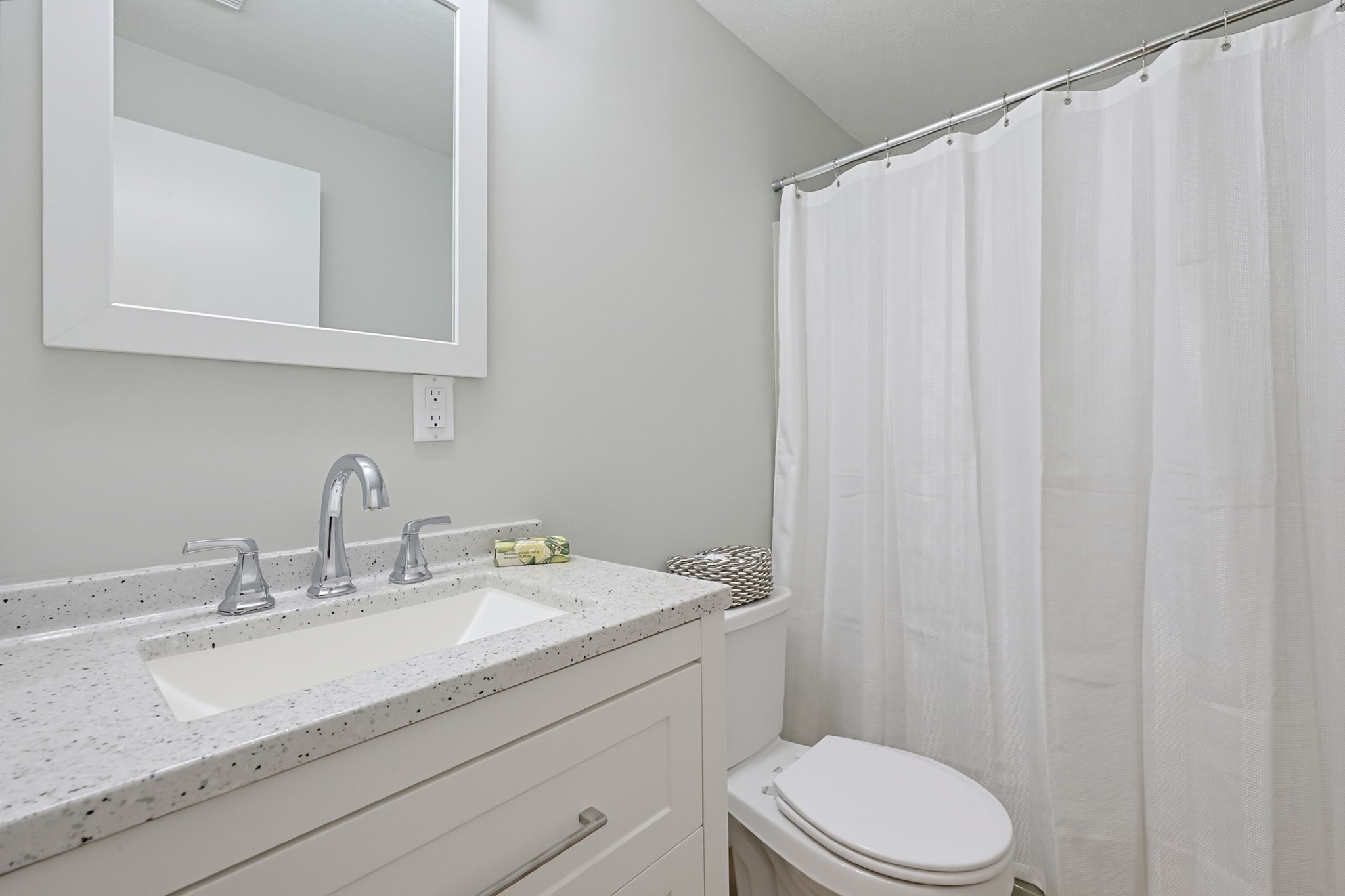 35 Swanson Court # 34d Property Photo 12