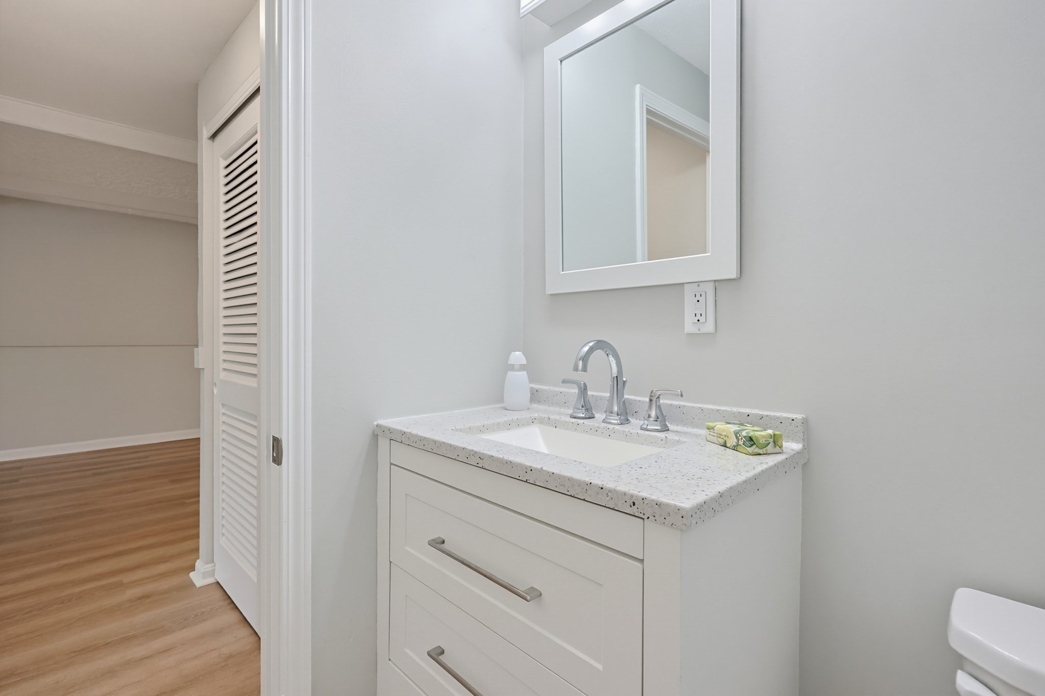 35 Swanson Court # 34d Property Photo 13
