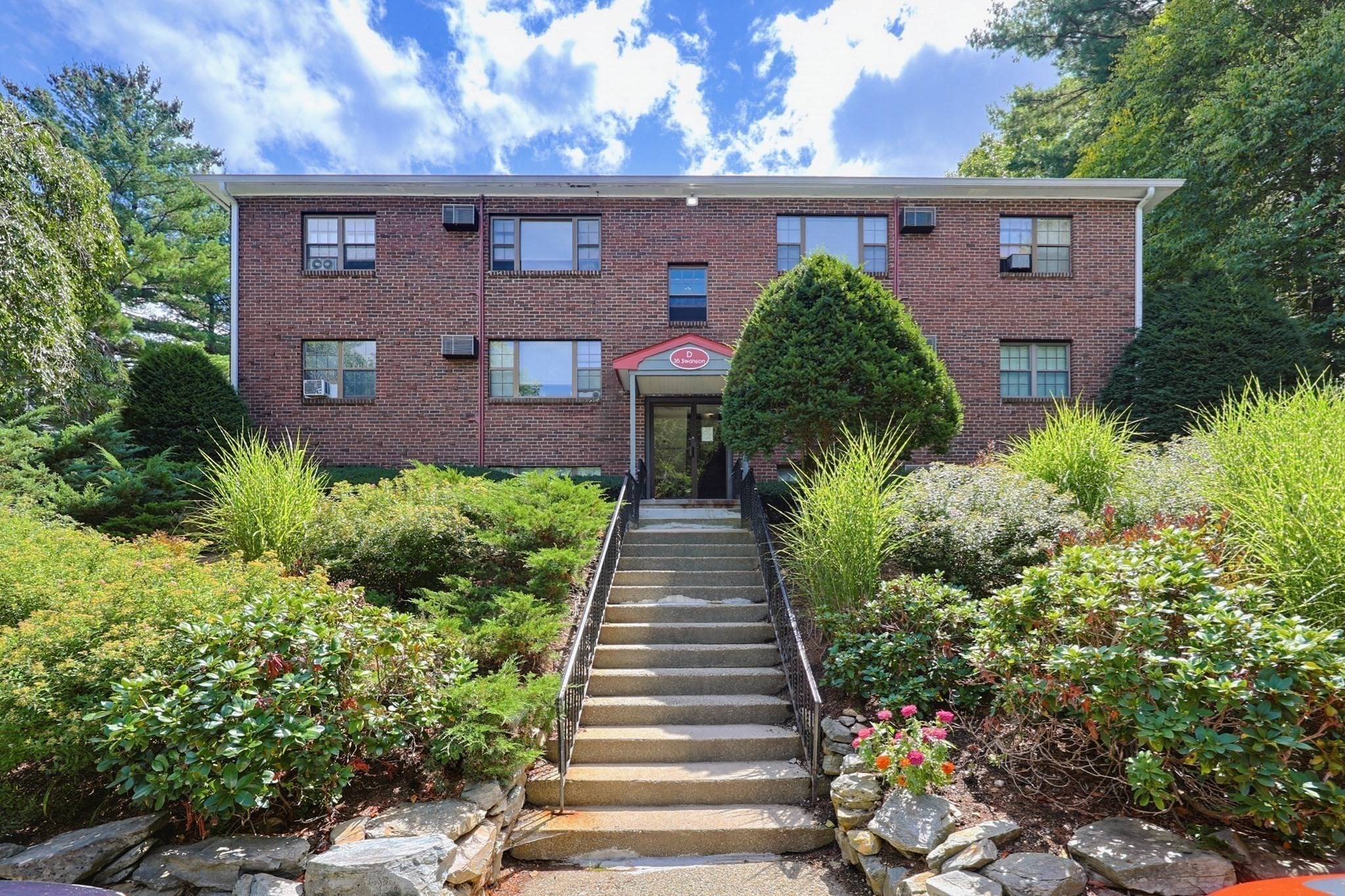 35 Swanson Court # 34d Property Photo 17