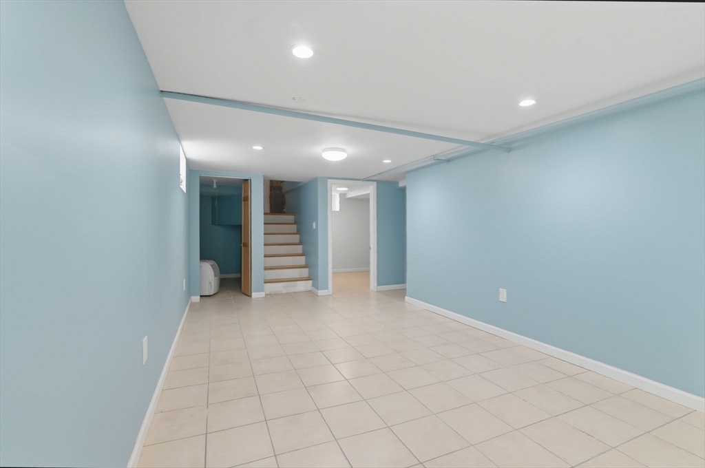 334 Sea St Property Photo 22