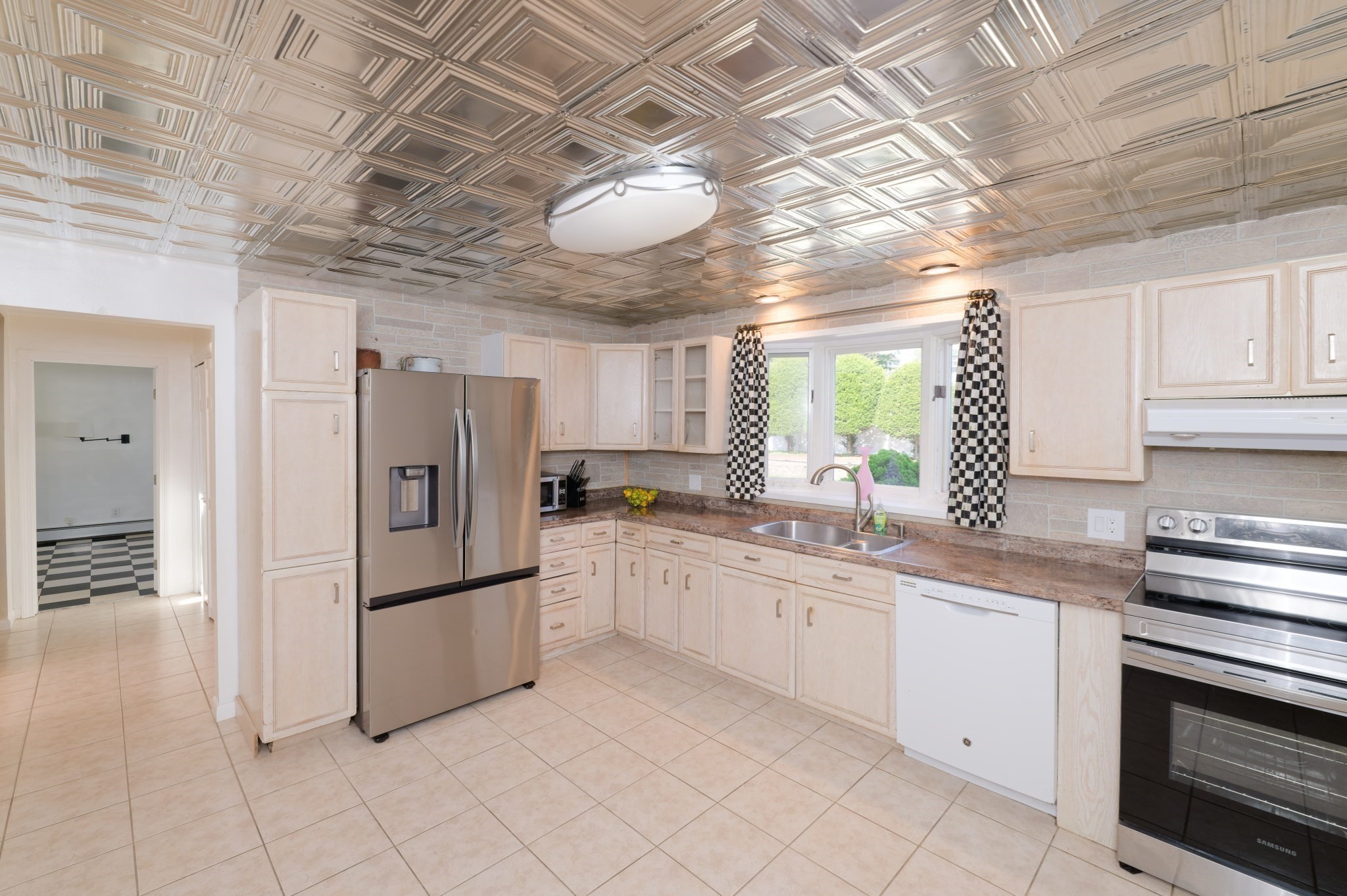 11 Pitt Rd. Property Photo 8
