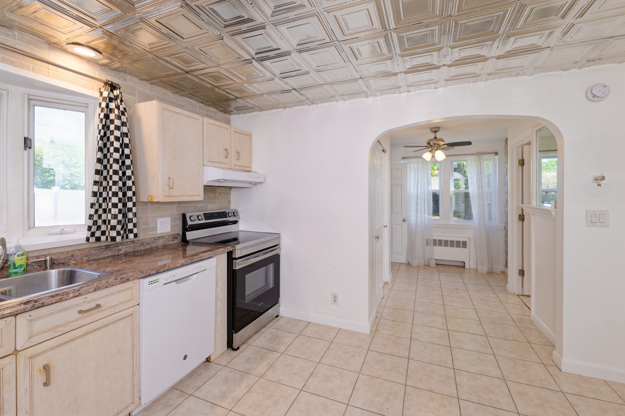 11 Pitt Rd. Property Photo 9