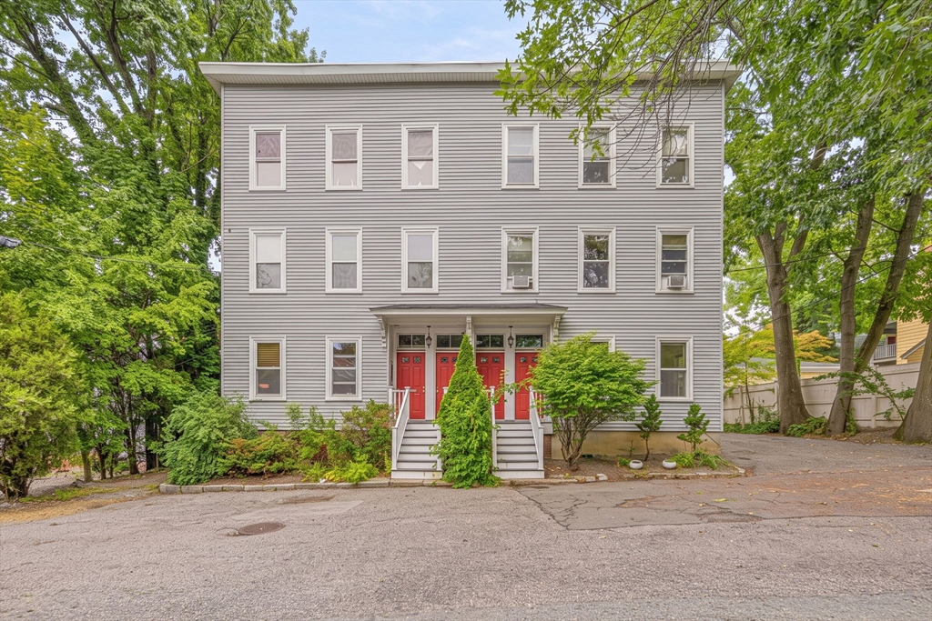 15 Fallon Pl # 15a Property Photo 1