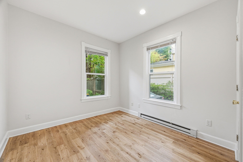 15 Fallon Pl # 15a Property Photo 12