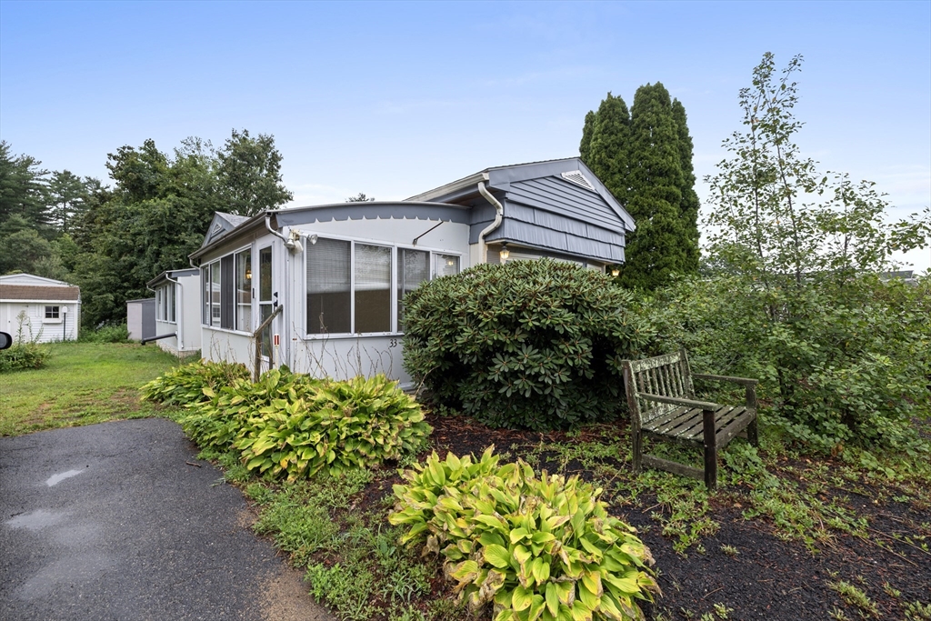 33 Hilltop Rd Property Photo 4