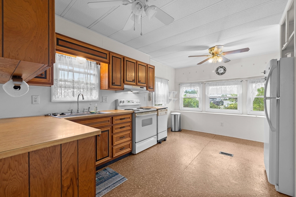 33 Hilltop Rd Property Photo 10