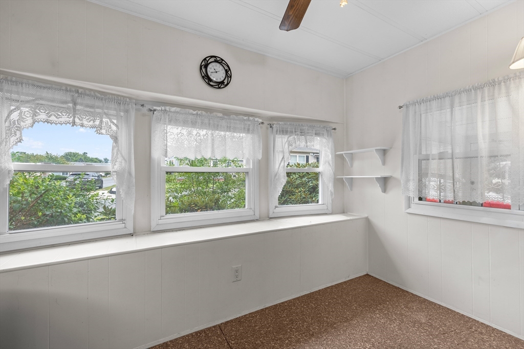 33 Hilltop Rd Property Photo 12