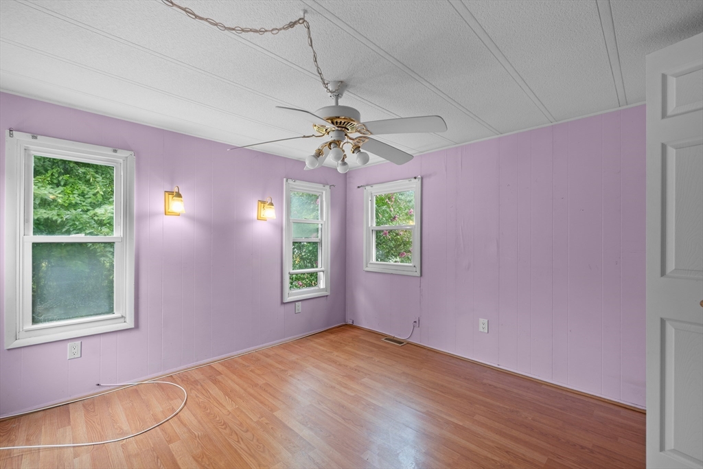 33 Hilltop Rd Property Photo 17