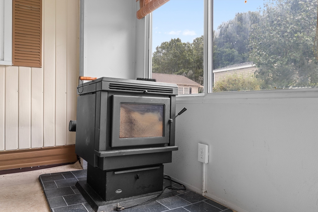 33 Hilltop Rd Property Photo 25