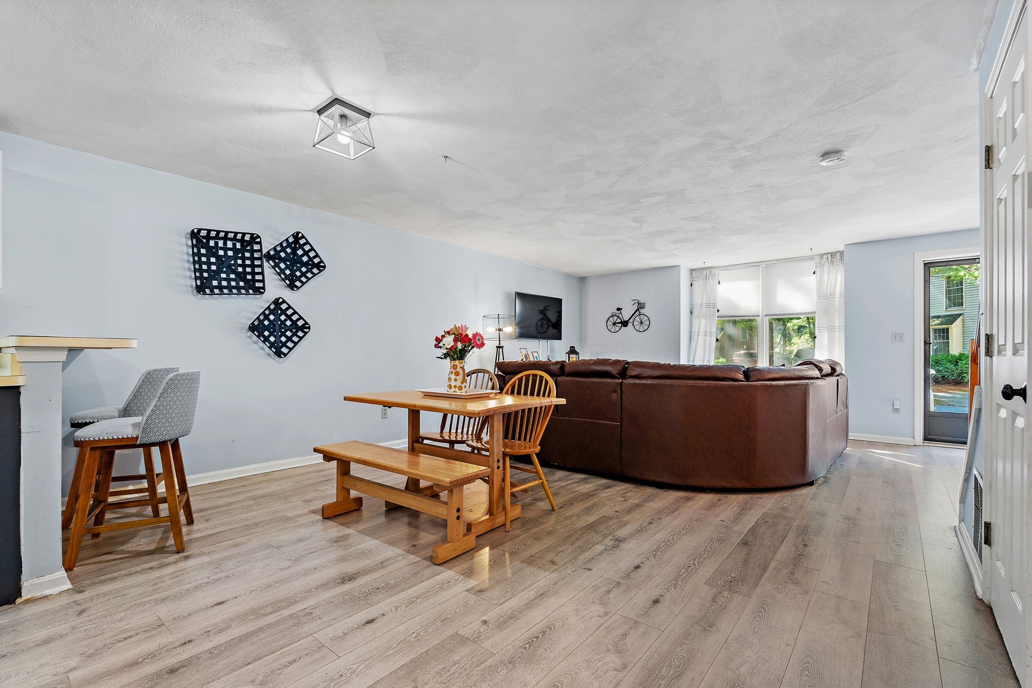 111 Brigham St # 27b Property Photo 10