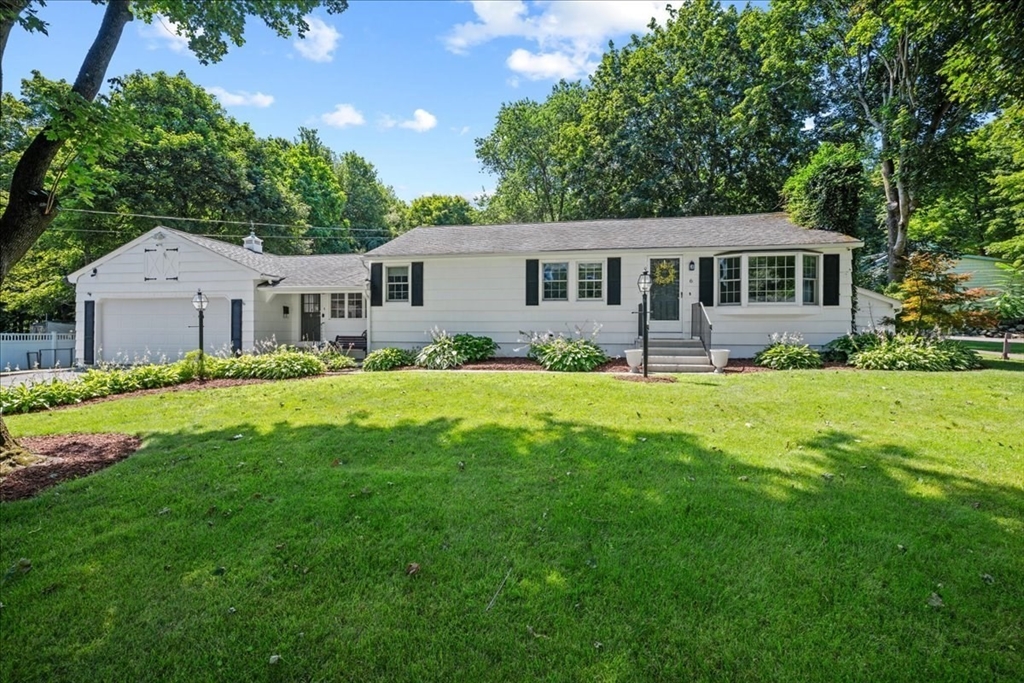 6 Jackie Dr Property Photo 1