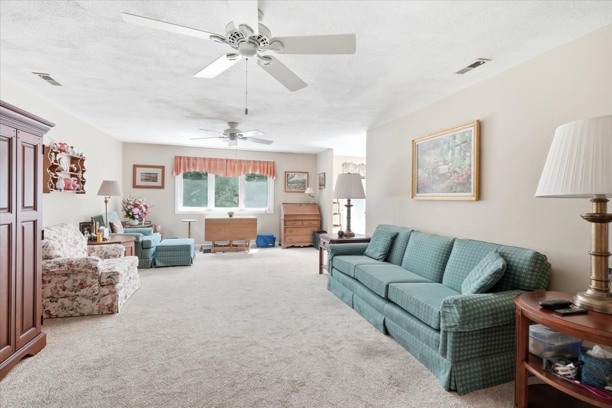 225 Lincoln St # G4 Property Photo 21