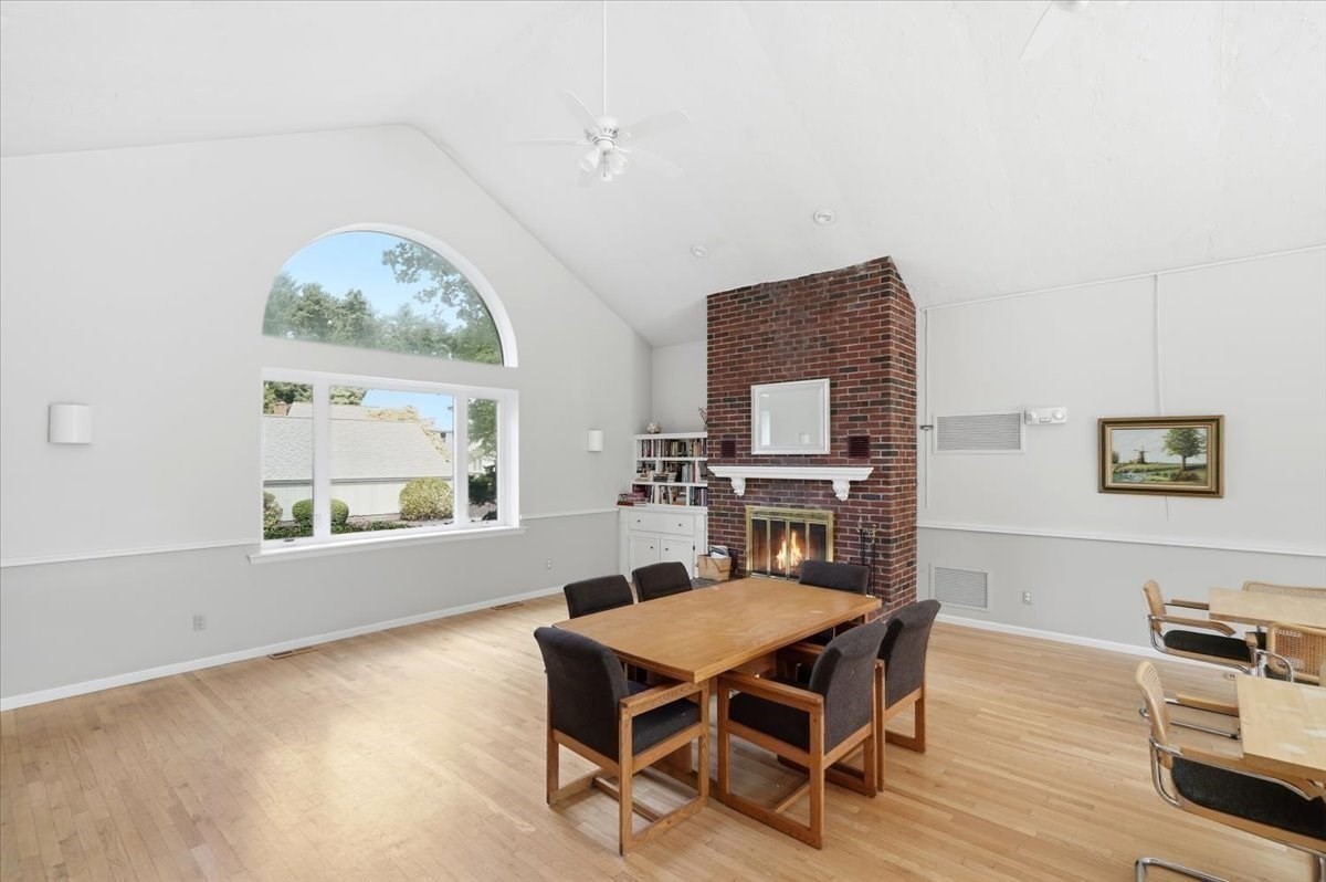 225 Lincoln St # G4 Property Photo 30