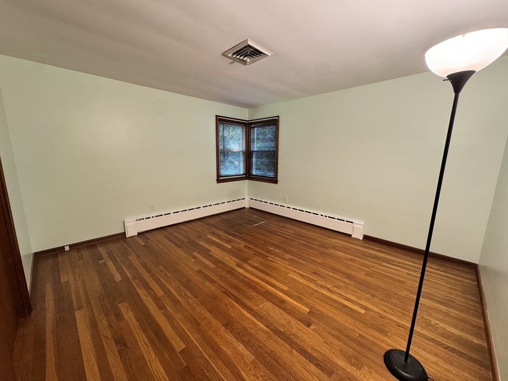 56 Valleyview Rd Property Photo 10