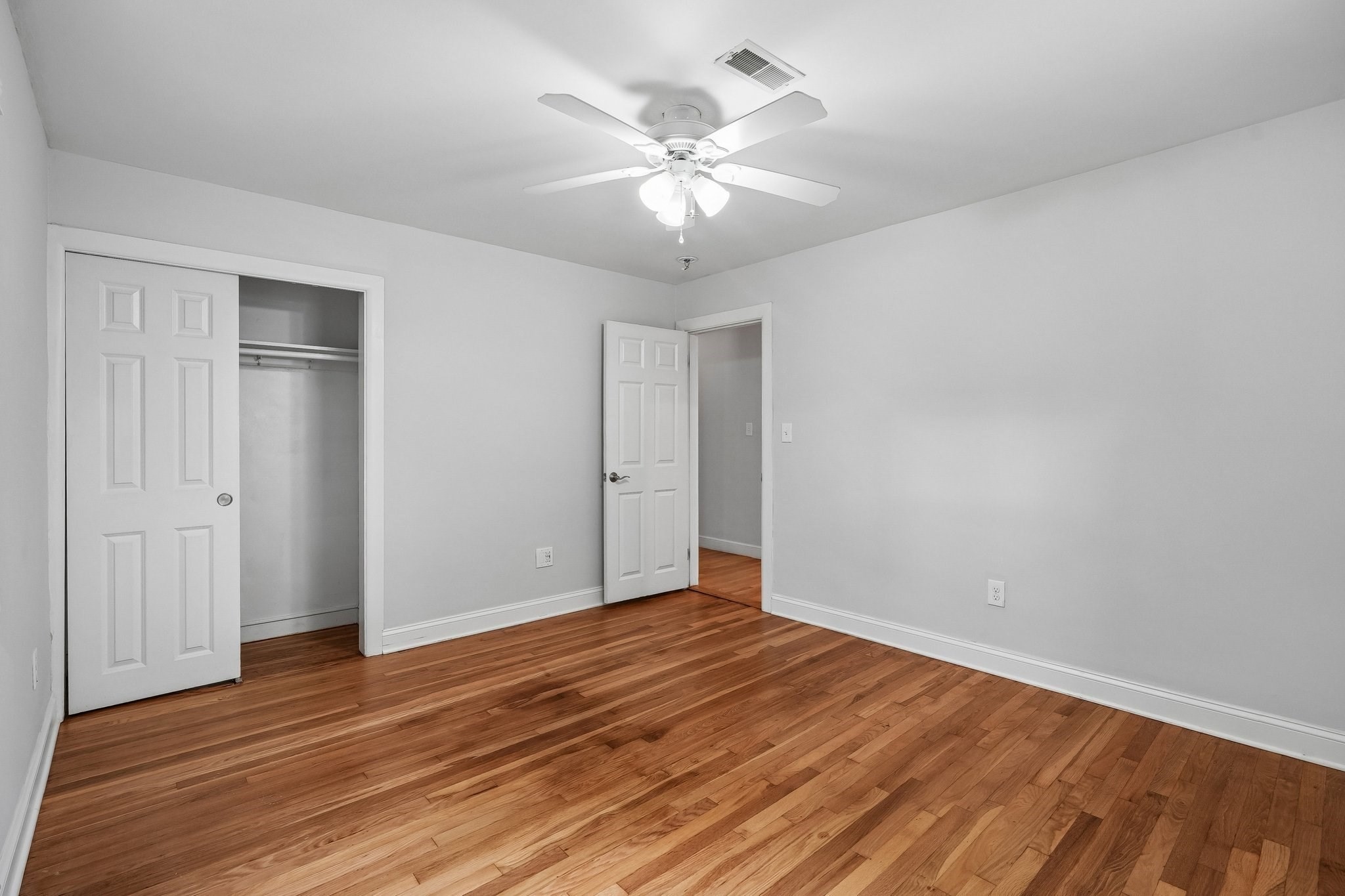 45 Adanac Rd Property Photo 17