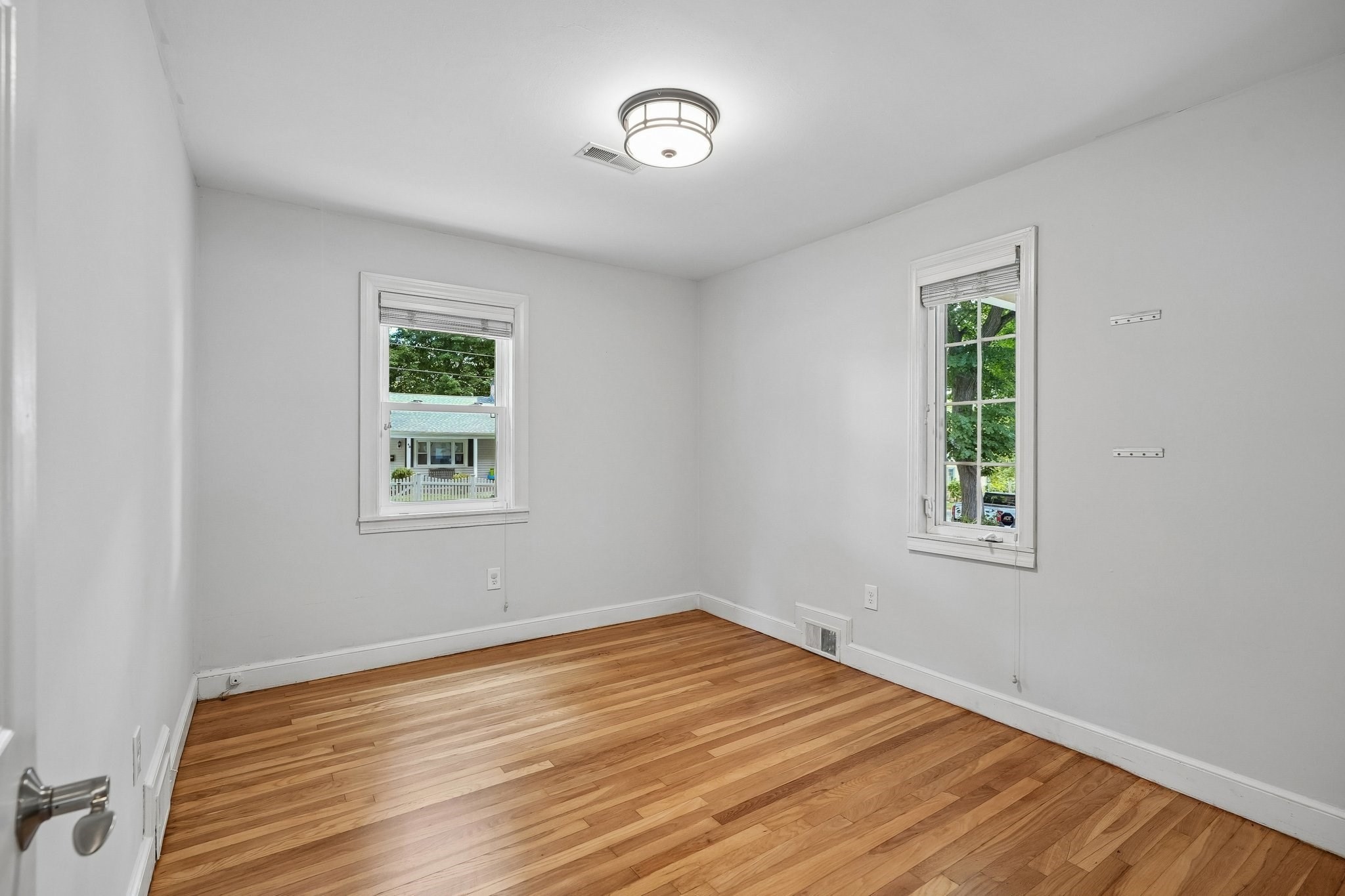 45 Adanac Rd Property Photo 19