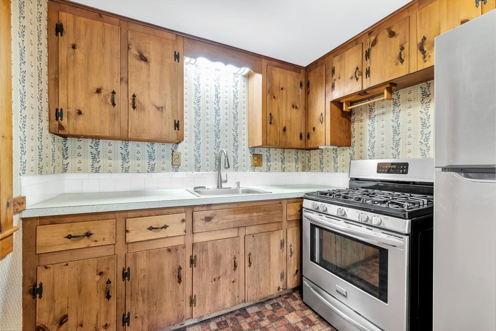 11 Hazelwood Rd Property Photo 15