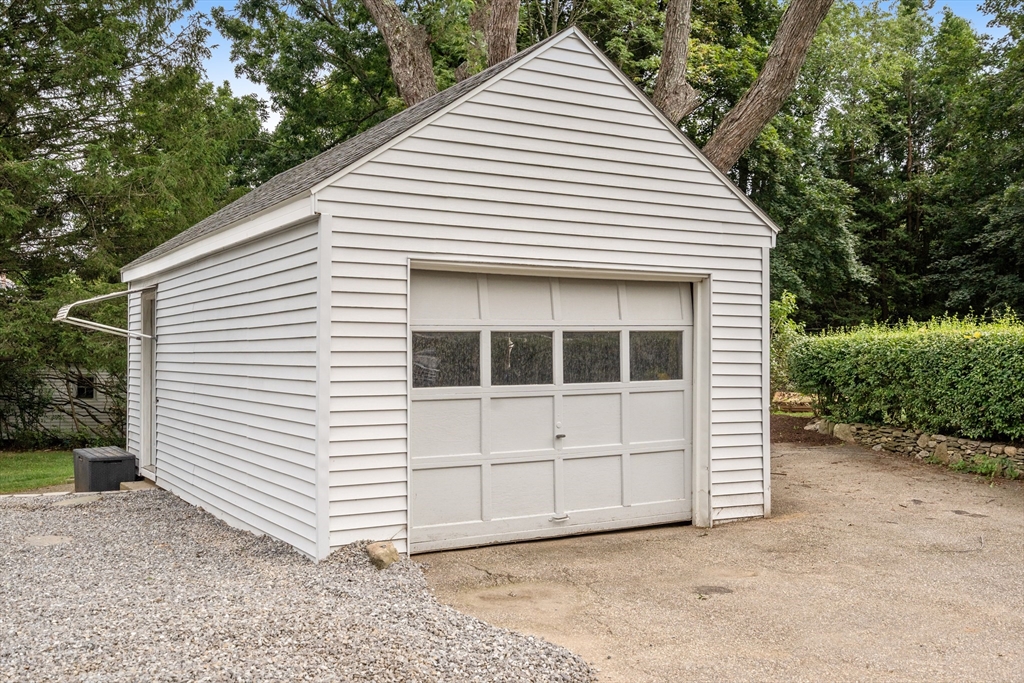 16 Highland Park Rd Property Photo 13