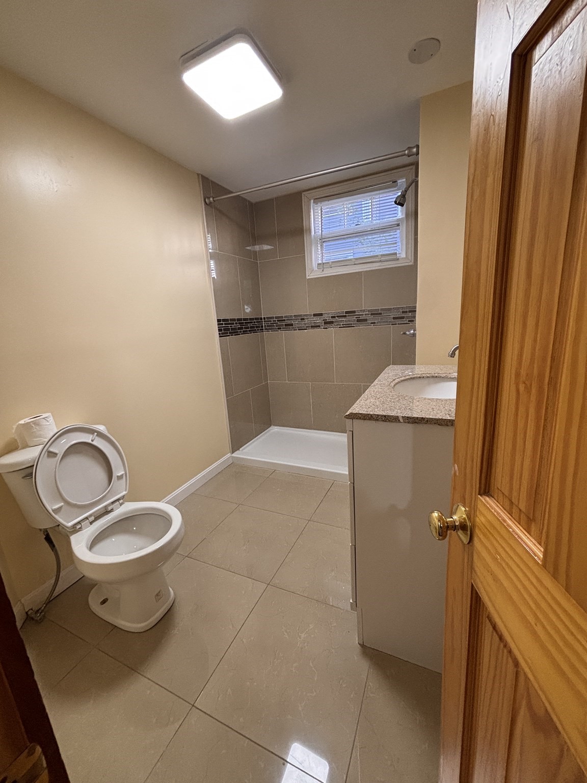 4 Crown St # 1 Property Photo 21